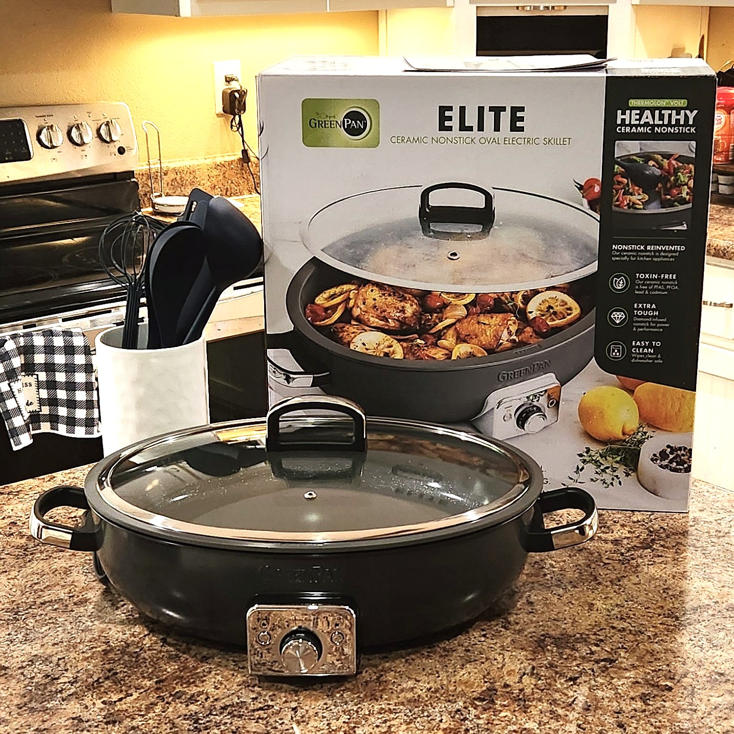 Elite 5.5-Quart Oval Electric Skillet