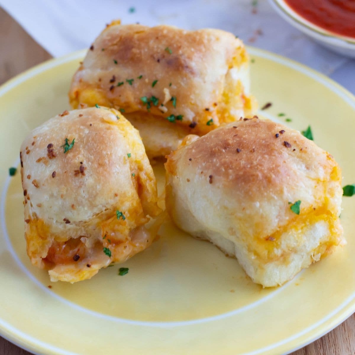 Pepperoni Pizza Bombs